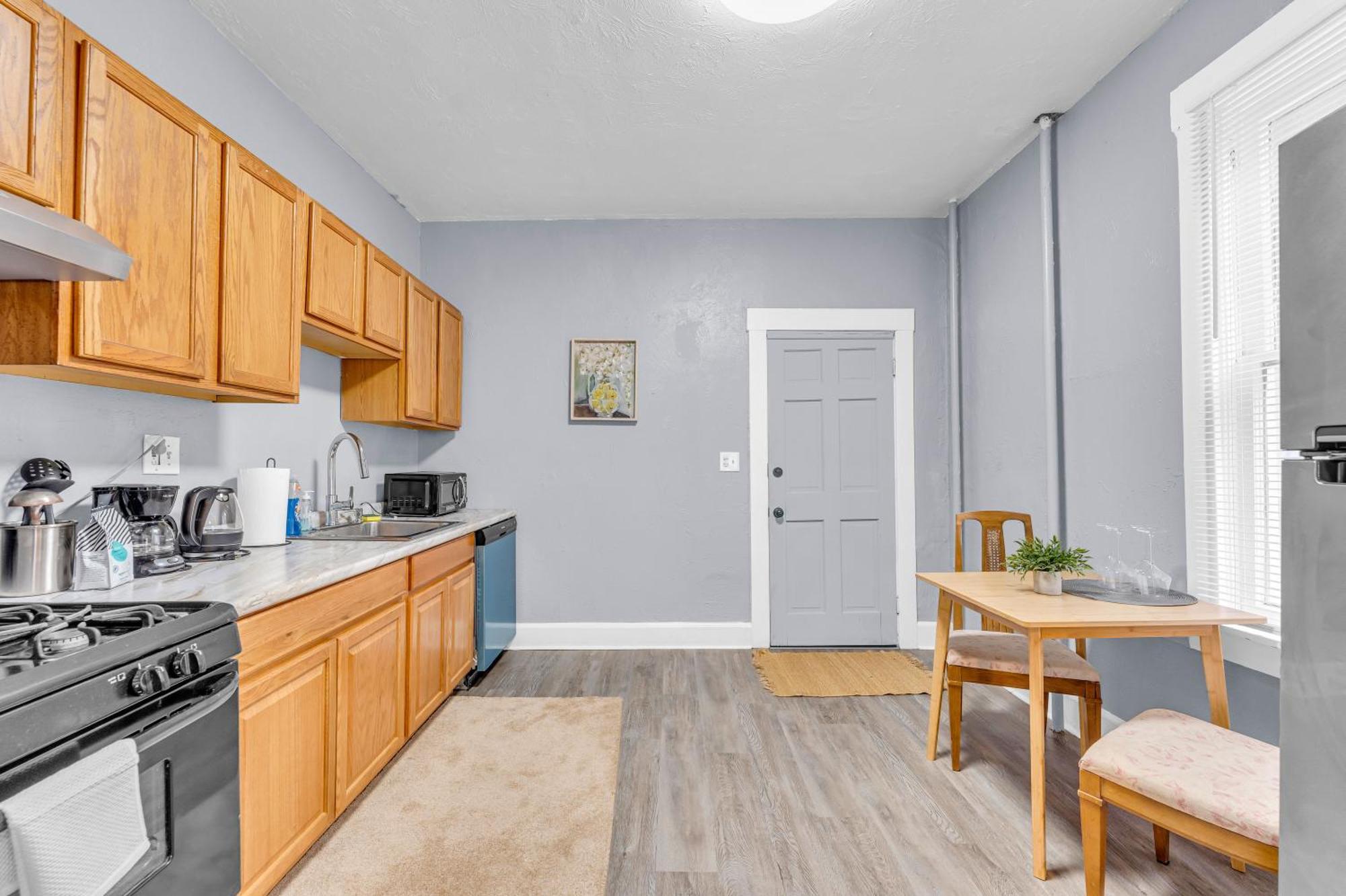 Historic Cozy Haven In Little Italy Apartamento Cleveland Exterior foto