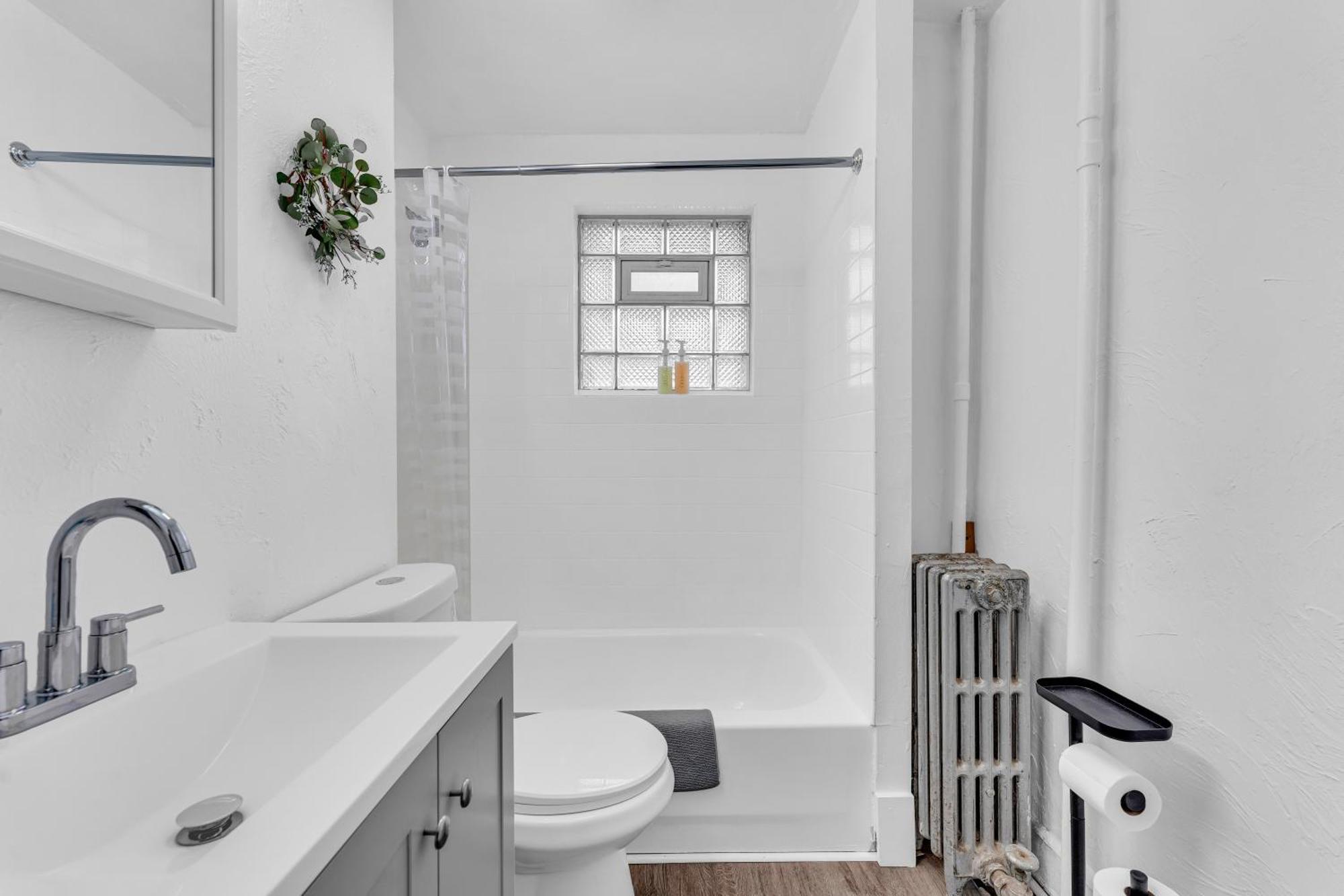 Historic Cozy Haven In Little Italy Apartamento Cleveland Exterior foto
